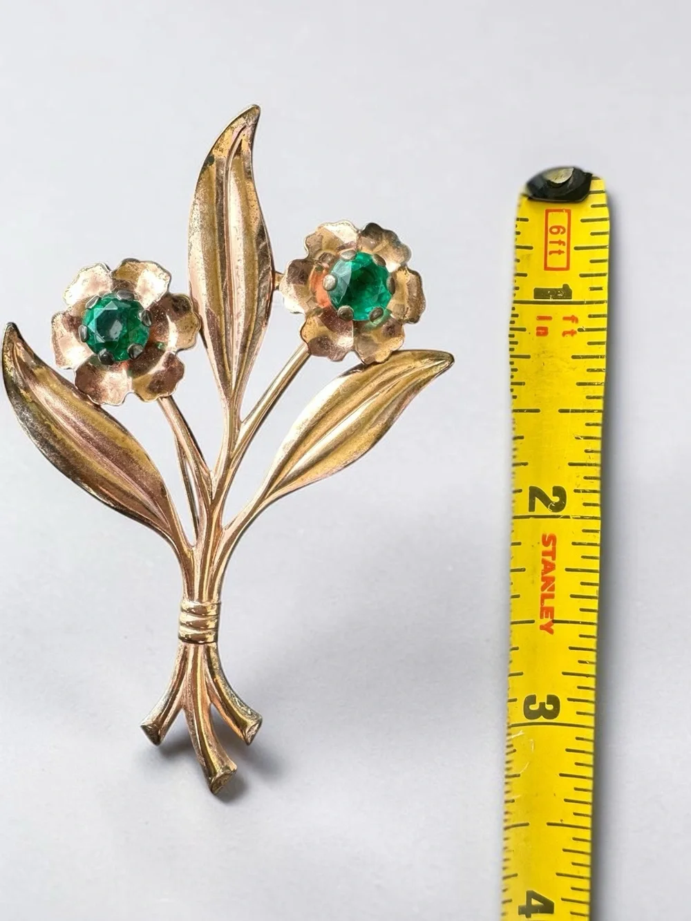 Vintage 1/20-12K Gold Filled Emerald Green Glass Floral Bouquet Brooch Pin 3.25